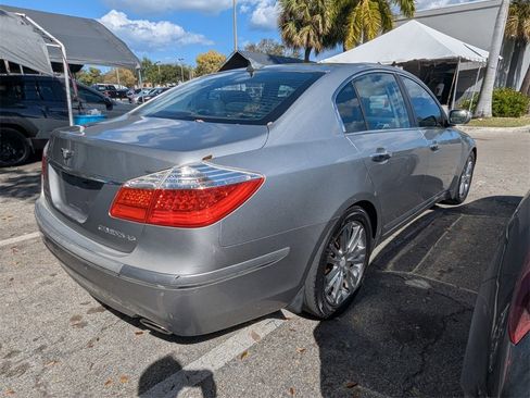 Used 2010 Hyundai Genesis 4.6 w/ Technology Pkg 5 image 7