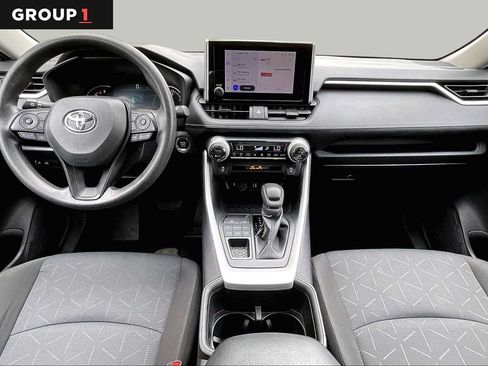 Used 2025 Toyota RAV4 XLE AWD/4WD image 16