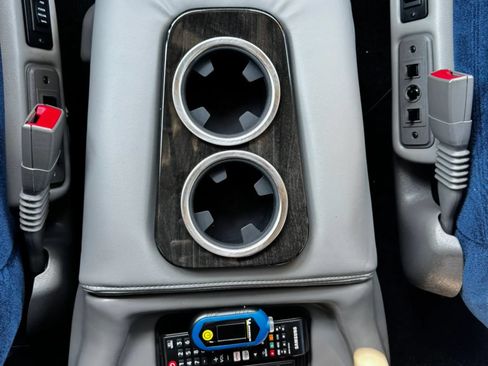 Used 2025 Chevrolet Express 2500 w/ Driver Convenience Package RWD image 43
