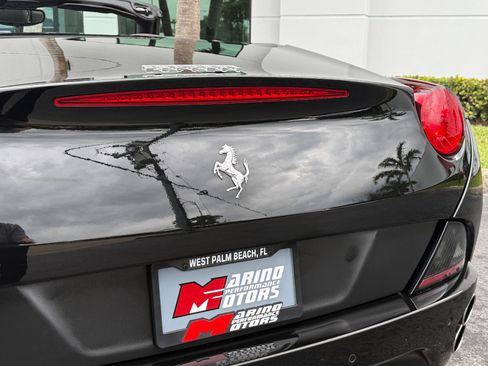 Used 2013 Ferrari California image 35