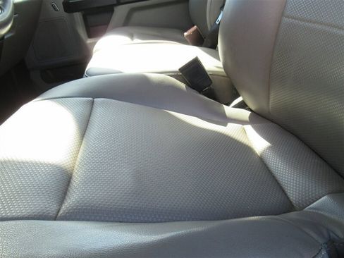 Used 2020 Ford F250 XL w/ Power Equipment Group image 23