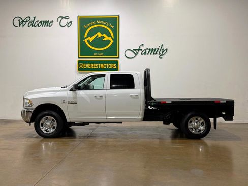 Used 2018 RAM 2500 Tradesman w/ Chrome Appearance Group image 5