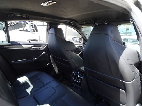 Used 2022 BMW M5 w/ Executive Package AWD/4WD image 17