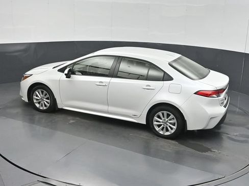 Used 2026 Toyota Corolla LE w/ LE Premium Package AWD/4WD image 45