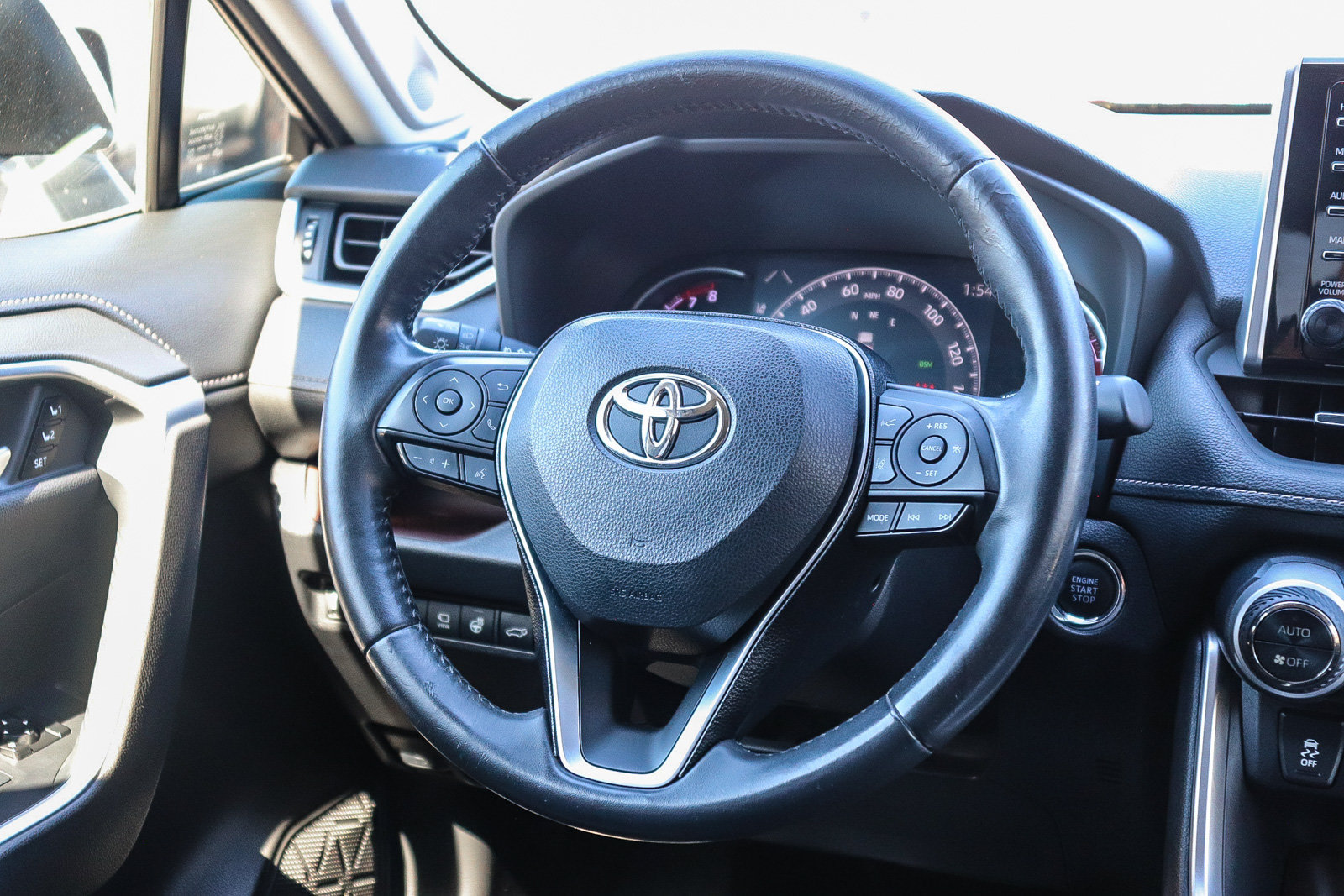 Certified 2020 Toyota RAV4 Limited FWD image 16