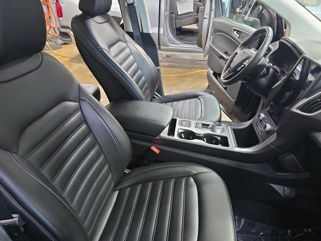 Used 2022 Ford Edge SEL w/ Convenience Package AWD/4WD image 12