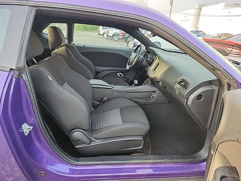 Used 2023 Dodge Challenger GT RWD image 8