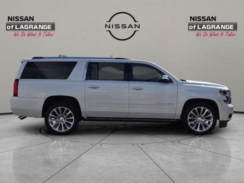 Used 2019 Chevrolet Suburban Premier w/ Premier Plus Edition image 7