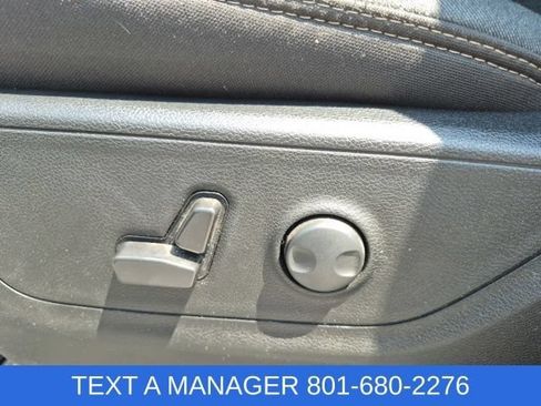 Used 2025 RAM 1500 Big Horn AWD/4WD image 23