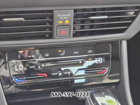 Certified 2025 Volkswagen Jetta S image 22