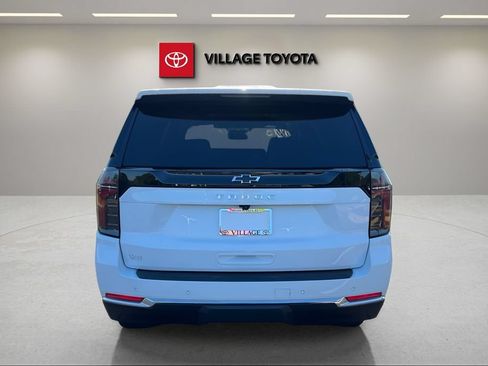 Used 2026 Chevrolet Tahoe LS AWD/4WD image 4