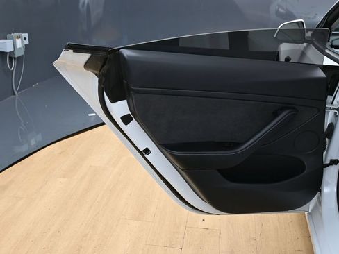 Used 2022 Tesla Model 3 Performance AWD/4WD image 40