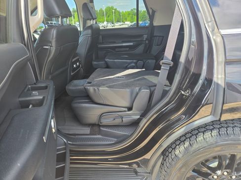 Used 2022 Ford Expedition XLT RWD image 8