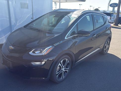 Used 2020 Chevrolet Bolt Premier w/ Infotainment Package image 2