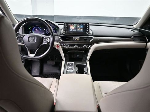 Used 2019 Honda Accord Touring image 24