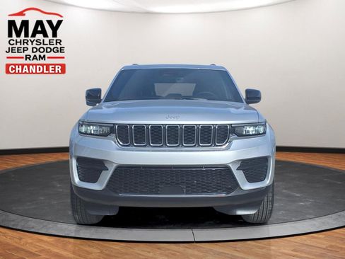 New 2026 Jeep Grand Cherokee Laredo image 16