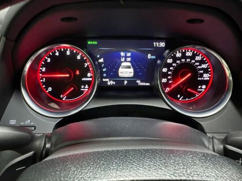 Used 2019 Toyota Camry XSE FWD image 18