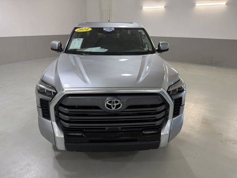 Used 2024 Toyota Tundra Limited AWD/4WD image 2