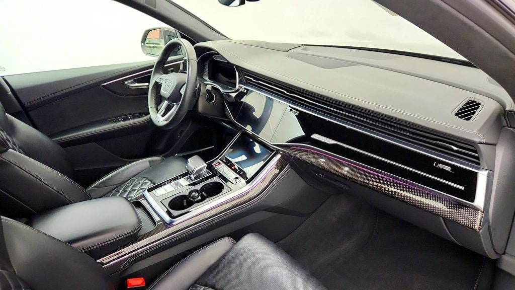 Used 2023 Audi SQ8 Prestige AWD/4WD image 25