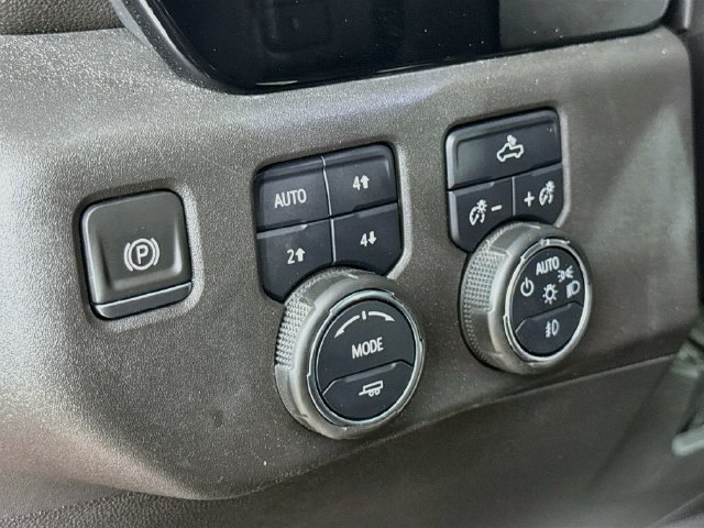 Used 2023 Chevrolet Silverado 1500 LT Trail Boss AWD/4WD image 16