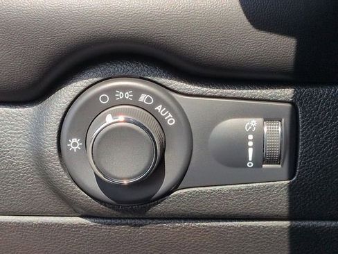 Used 2024 Dodge Durango SXT image 15