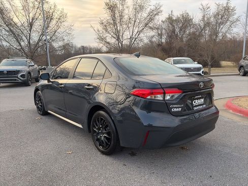 Used 2026 Toyota Corolla LE FWD image 5