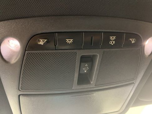 Used 2017 INFINITI Q60 2.0t w/ Moonroof Package image 28