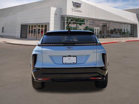 New 2026 Cadillac Lyriq Sport w/ LPO, Floor Liner Package AWD/4WD image 5