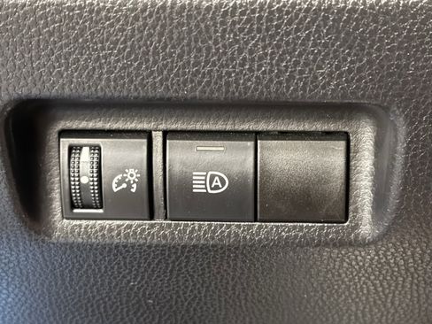 Used 2021 Toyota RAV4 XLE image 26