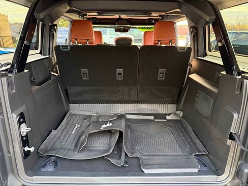 Used 2025 Ford Bronco Heritage Edition AWD/4WD image 12