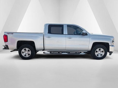 Used 2018 Chevrolet Silverado 1500 LT w/ All Star Edition image 8