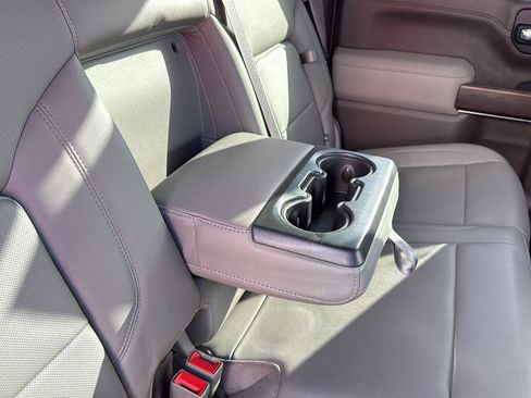 Used 2021 GMC Sierra 1500 SLT AWD/4WD image 40