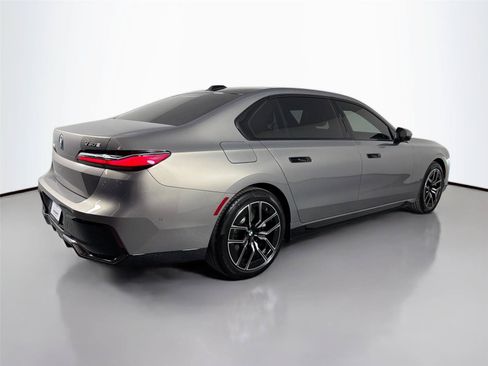 New 2026 BMW 750e xDrive AWD/4WD image 5