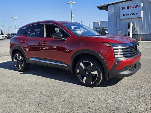 New 2026 Nissan Kicks SR image 16