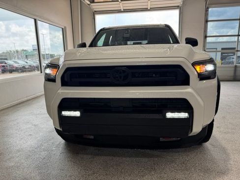 New 2026 Toyota 4Runner SR5 RWD image 4