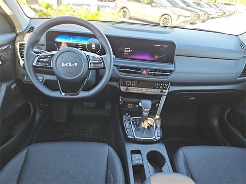 Certified 2026 Kia Seltos SX w/ SX Sunroof Package image 8