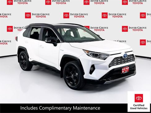 Certified 2020 Toyota RAV4 XSE w/ XSE Grade Weather Package AWD/4WD image 3