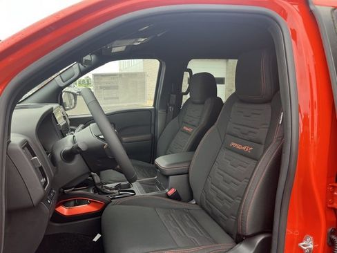 New 2025 Nissan Frontier PRO-4X w/ Pro Convenience Package image 8