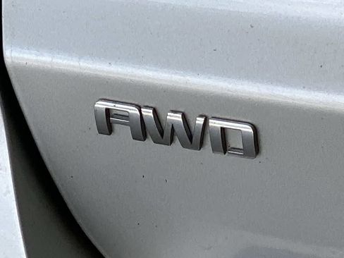 Used 2016 Chevrolet Traverse LT AWD/4WD image 11