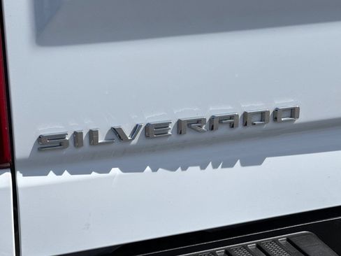 Used 2021 Chevrolet Silverado 1500 LT RWD image 30