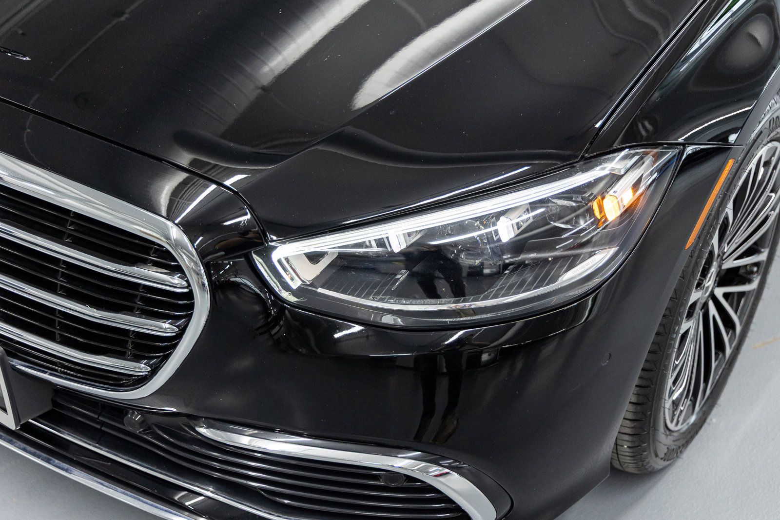 Used 2024 Mercedes-Benz S 580 4MATIC Sedan image 11