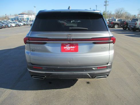 Certified 2025 Buick Enclave Preferred image 6