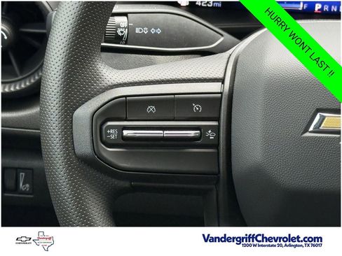 Used 2026 Chevrolet Colorado W/T RWD image 12