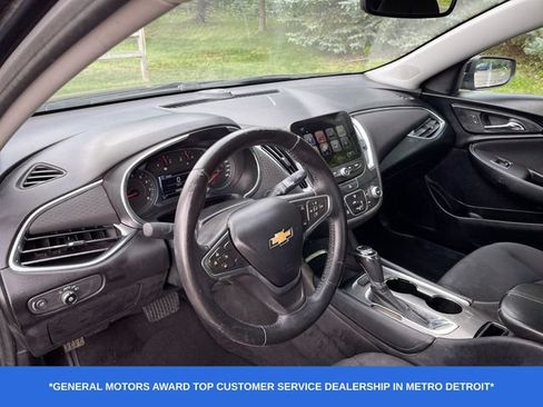 Used 2018 Chevrolet Malibu LT FWD image 11
