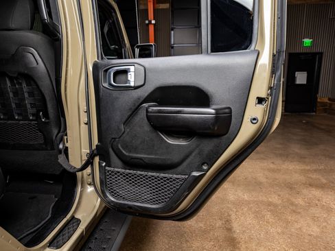 Used 2020 Jeep Gladiator Mojave w/ LED Lighting Group image 38