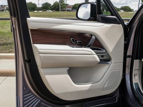 New 2026 Land Rover Range Rover SE AWD/4WD image 49
