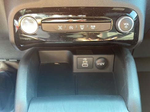 Used 2025 Ford Escape ST-Line w/ Tech Pack #1 AWD/4WD image 21