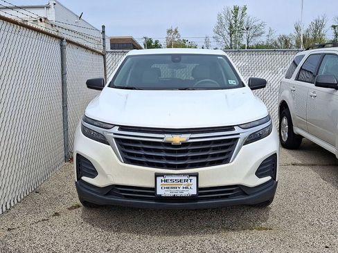 Certified 2023 Chevrolet Equinox LS w/ LS Convenience Package image 4