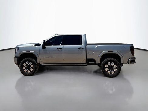 Used 2025 GMC Sierra 2500 Denali w/ Denali Reserve Package AWD/4WD image 4