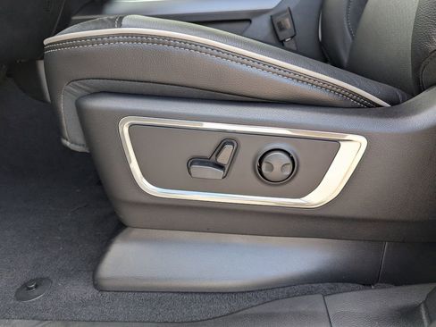 New 2026 RAM 1500 Laramie AWD/4WD image 13
